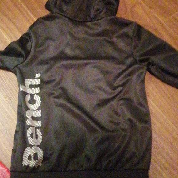 Boys beautiful black Slinky shiny bench double zip up hoodie.  Size 7-8  128 cm - Picture 2 of 4